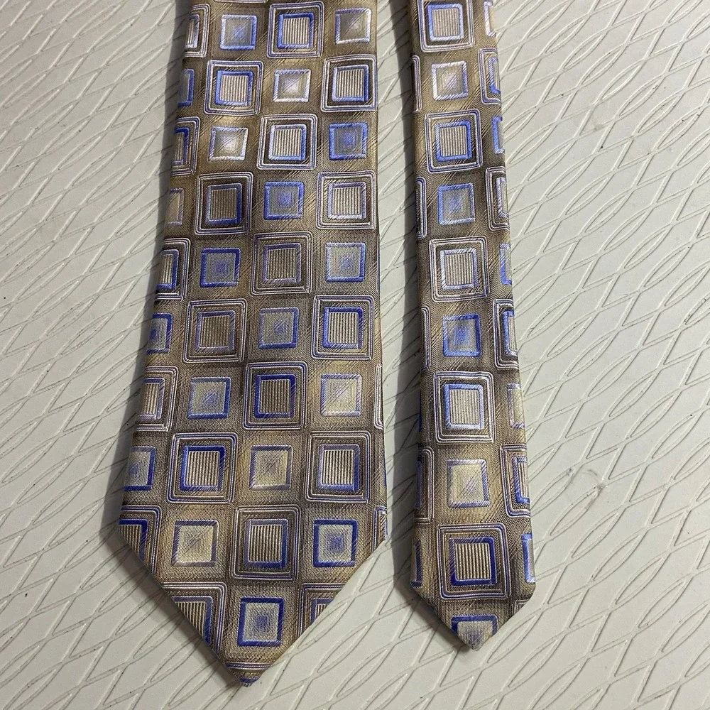 Claiborne‎ Concepts Tie Tan/Gold/Blue diamond Geometric Silk Necktie 59